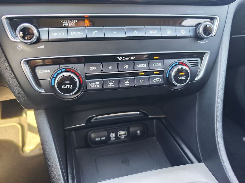 Kia Optima 2.0 GDI/151kW Premium PHEV DCT - fotka 26 z 43