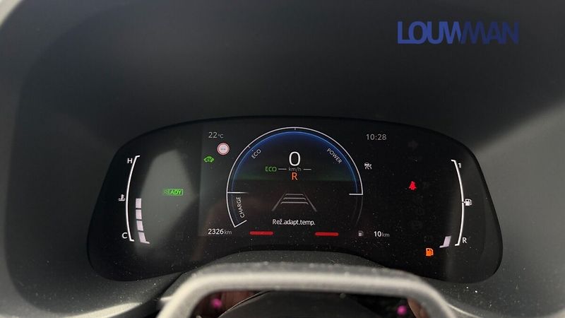 Toyota Aygo 1.5HEV GR SPORT - fotka 7 z 25