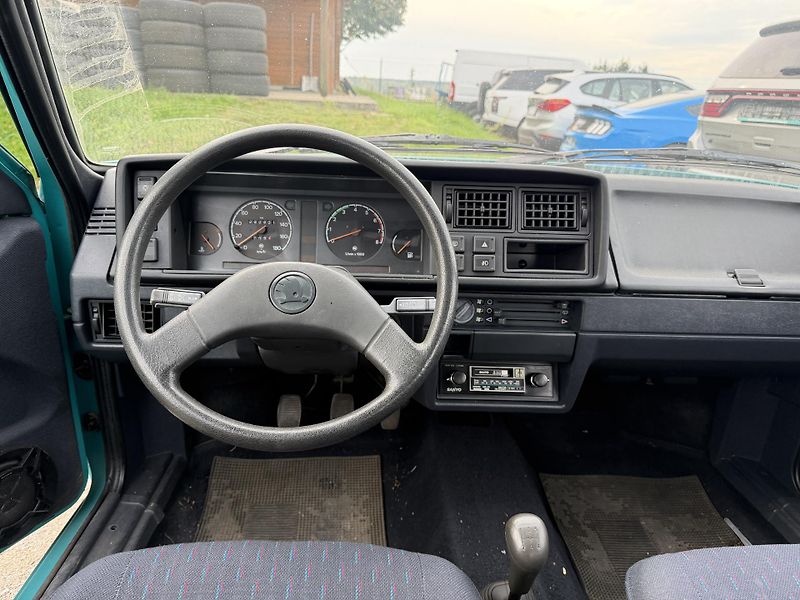Škoda Favorit 135 - fotka 13 z 19