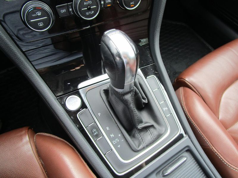 Volkswagen Golf - fotka 17 z 26