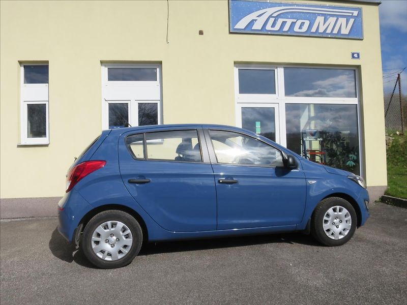 Hyundai i20 1,3  i - fotka 2 z 17