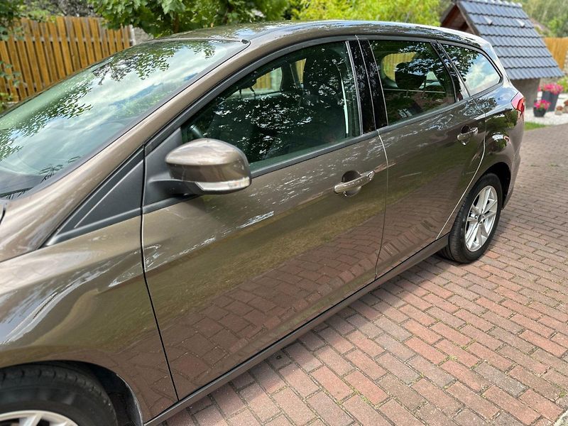 Ford Focus (2016) 1.0Ecoboost 74kw Business - fotka 11 z 25