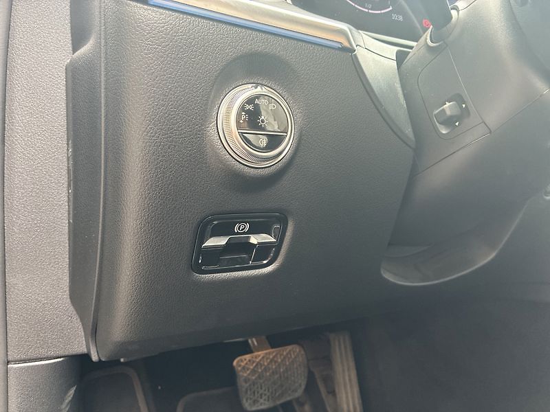 Mercedes-Benz Třídy C 300e 4MATIC EQ - fotka 12 z 18