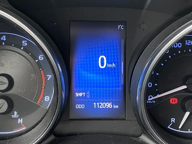Toyota Auris 1.6i, ČR, Active, 2x kola - fotka 11 z 15