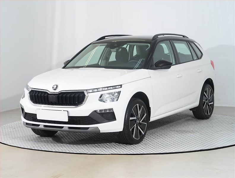 Škoda Kamiq (2025) 1.0 TSI - fotka 2 z 15