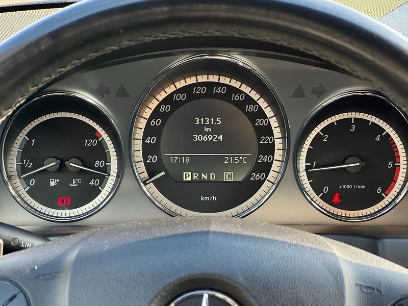 Mercedes-Benz Třídy C (2010) AMG 2,2 CDI 125 KW Automat - fotka 17 z 31