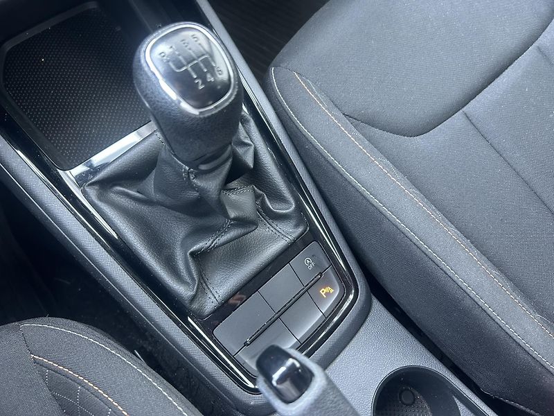 Škoda Scala 1.0TSI 85kW AMBITION - fotka 21 z 21