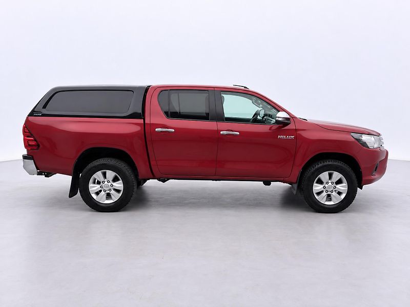Toyota Hilux 2,4 D-4D 110kW 4x4 Aut. CZ DPH - fotka 8 z 25
