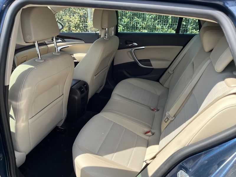 Opel Insignia 2,0 CDTi COSMO KLIMA ROZVODY - fotka 13 z 38
