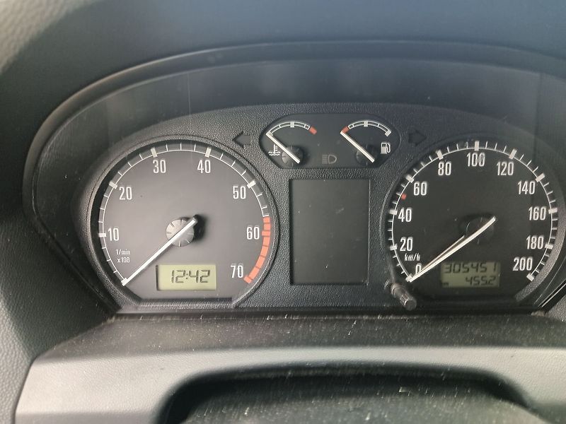 Škoda Fabia 1.4 MPI Combi Classic - fotka 11 z 17