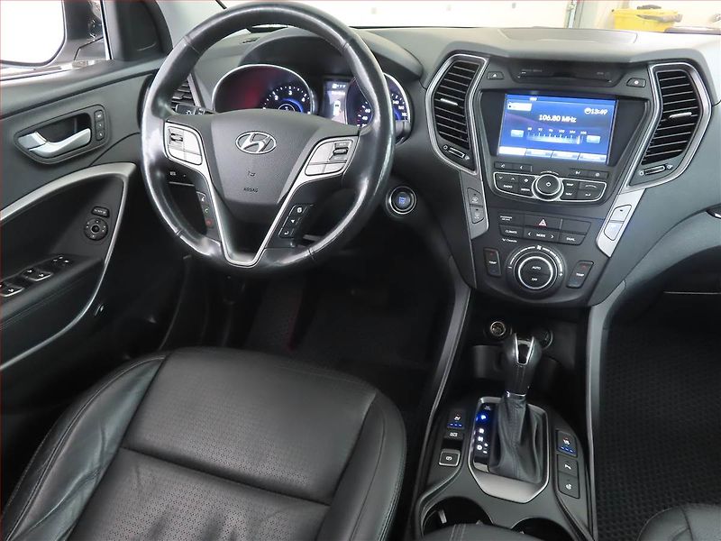 Hyundai Santa Fe (2015) Premium 2.2 CRDi, 4X4 - fotka 7 z 15