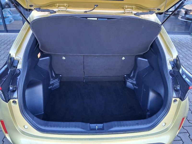 Toyota Yaris Cross COM. STYLE TECH 1.5 Hyb. 85 kW - fotka 6 z 30