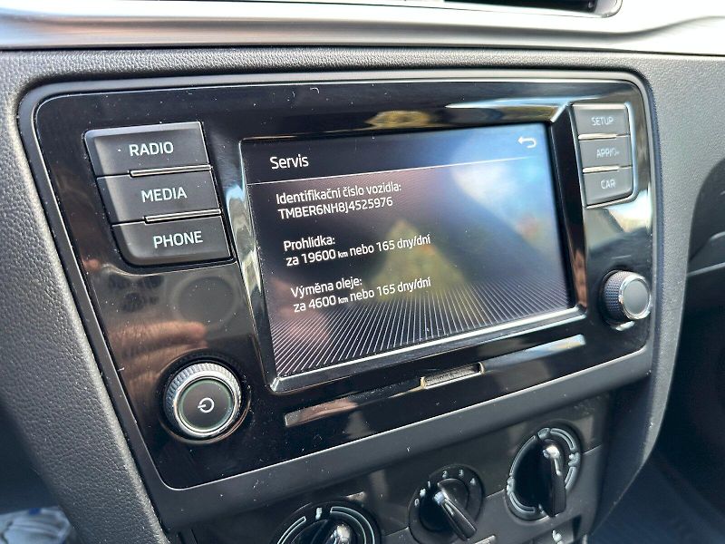 Škoda Rapid (2018) 1.0 TSI 81kW AmbitionPlus Spac - fotka 13 z 20
