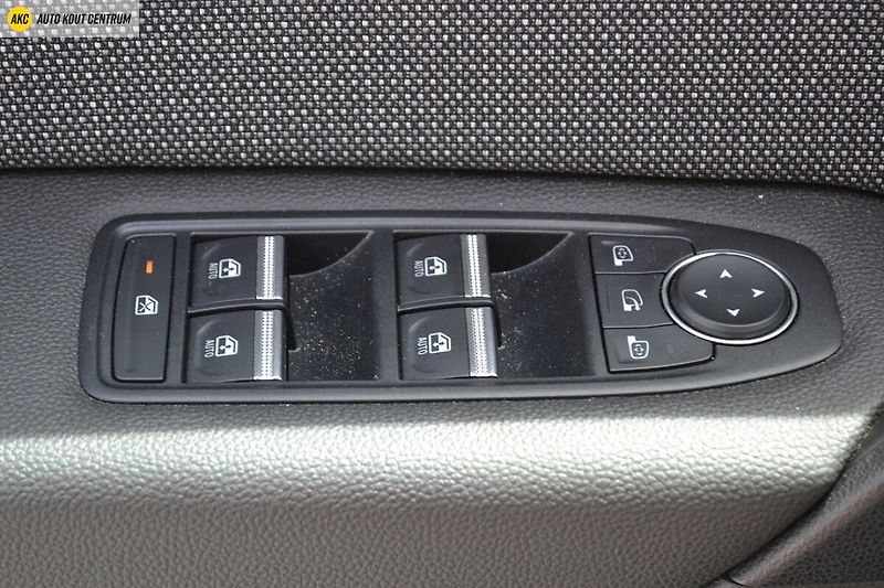 Renault Symbioz techno full hybrid E-Tech 160 - fotka 49 z 52
