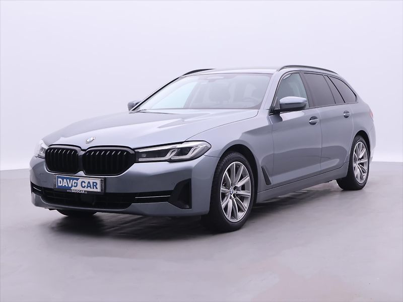 BMW Řada 5 3,0 530d 183kW xDrive Touring - fotka 3 z 35