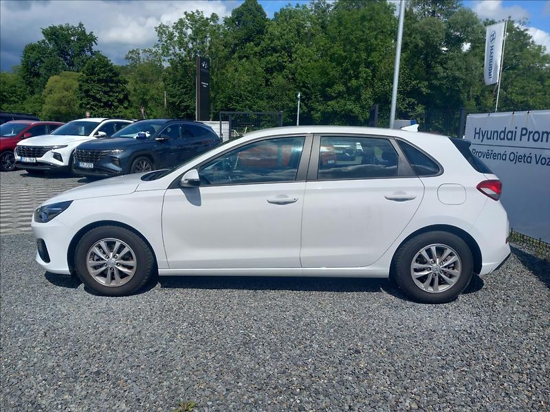 Hyundai i30 1,0 T-GDI COMFORT DCT - fotka 4 z 20