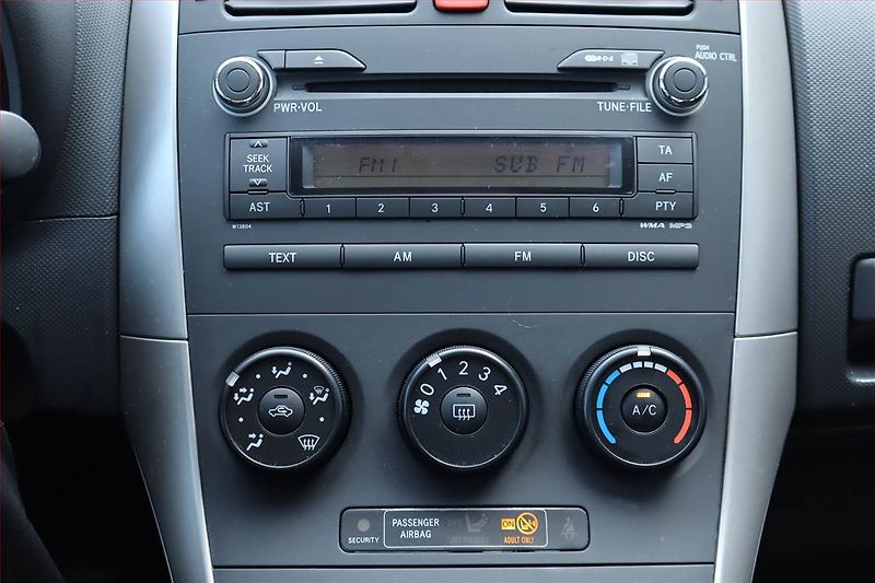 Toyota Auris (2009) 1.3 Dual VVT-i, Serv.kniha - fotka 12 z 19