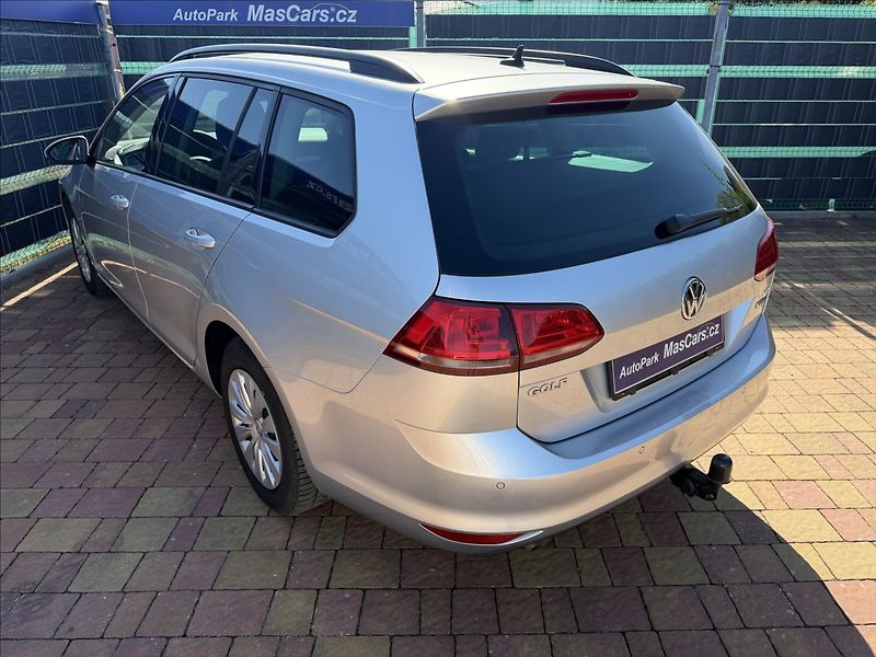 Volkswagen Golf Variant VII 1.6 TDI Comfortline - fotka 6 z 22