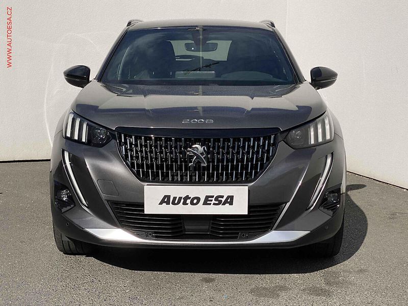 Peugeot 2008 (2020) 1.2 PT, GT, AT, LED - fotka 2 z 18