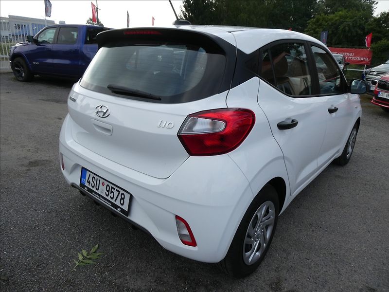 Hyundai i10 1,0 MPi 50kW Classic,tempomat - fotka 9 z 40
