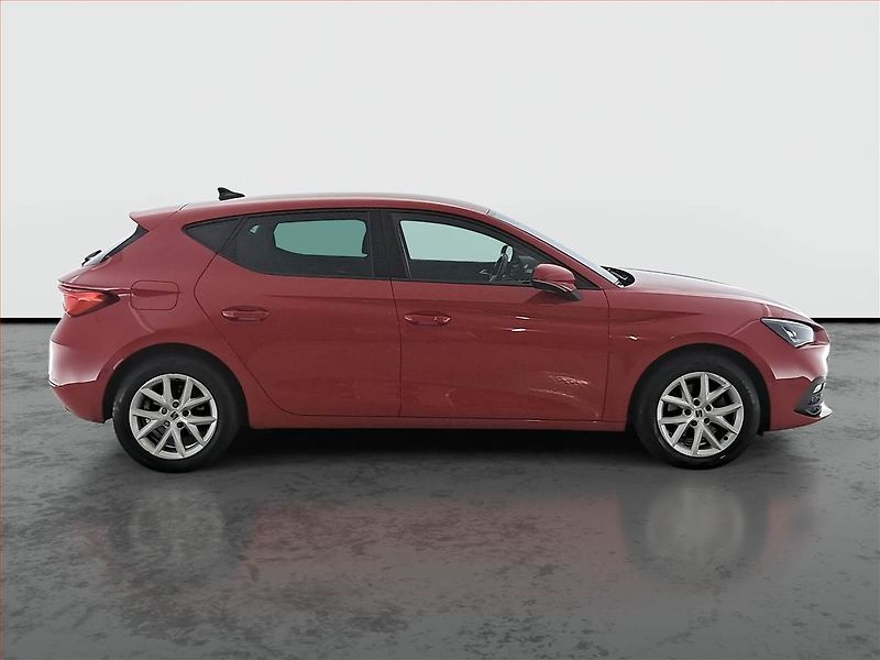 Seat Leon (2022) 1.0 eTSI, Automat, ČR,1.maj - fotka 6 z 18