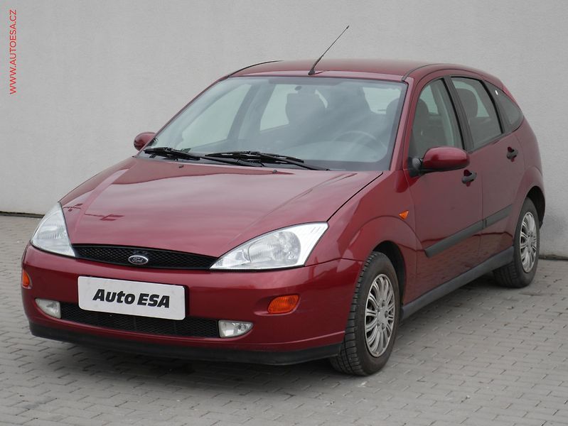 Ford Focus (2001) 1.6i, AC, el. výbava - fotka 3 z 15