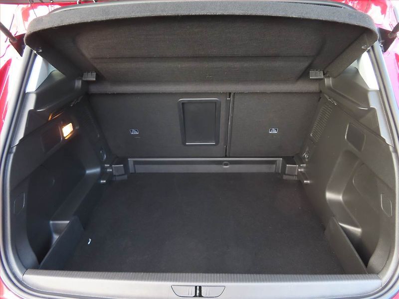 Opel Grandland X (2022) 1.2 Turbo, Serv.kniha - fotka 14 z 17