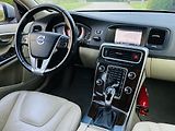 Volvo V60 2.0D4 5V AUTOMAT KAMERA TAŽNÉ - náhled 23
