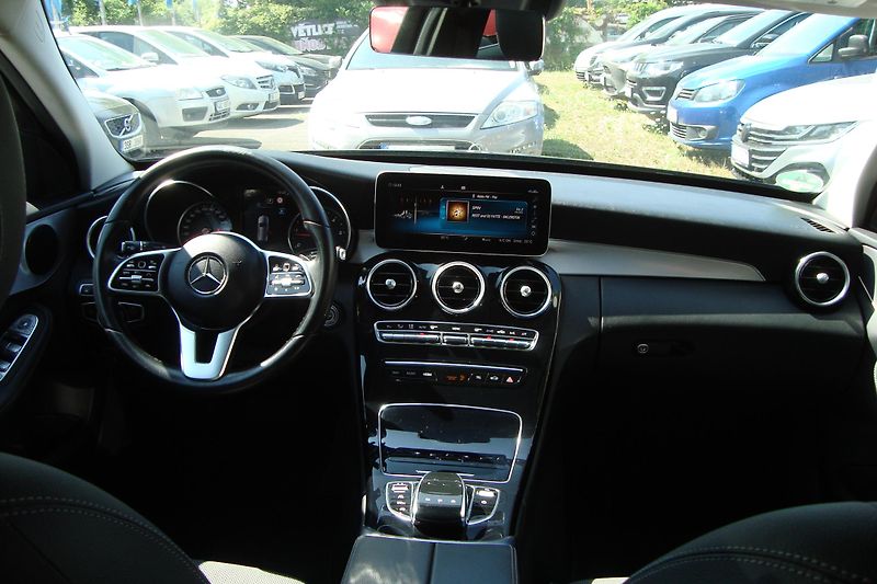 Mercedes-Benz Třídy C (2021) 220D,143kW, Exclusivce,S.kniha - fotka 47 z 92