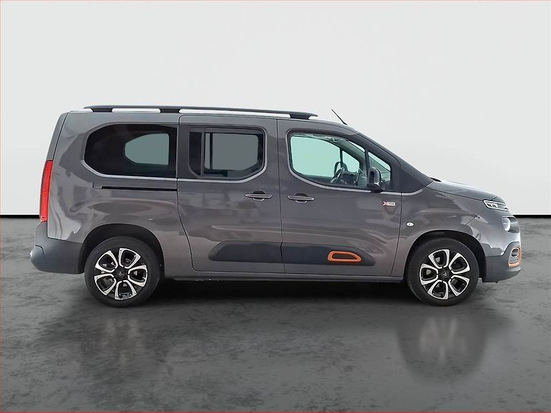 Citroën Berlingo (2020) Maxi Feel 1.5 BlueHDi, 7Míst - fotka 6 z 17