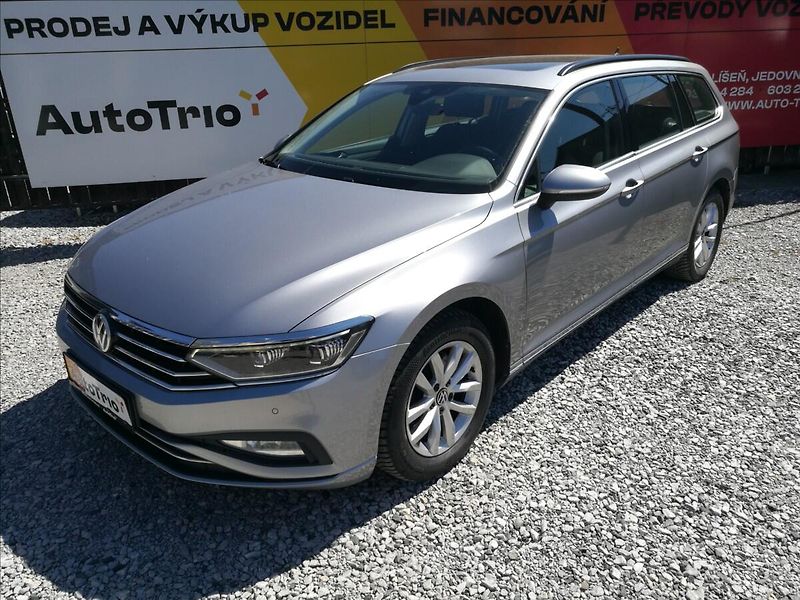 Volkswagen Passat 2,0 TDI DSG - fotka 1 z 24