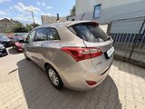Hyundai i30 (2015) 1.6-NÍZKÁ SPOTŘEBA-AUT-SENZORY - náhled 9