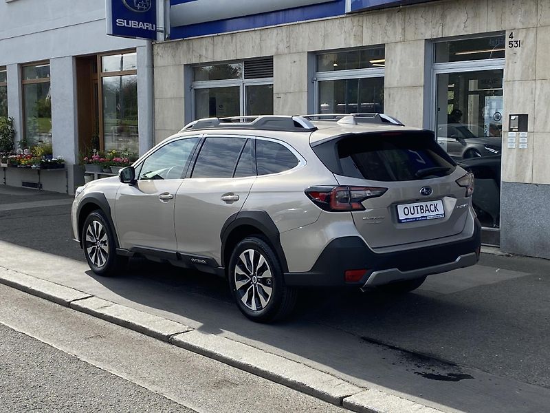 Subaru Outback (2025) 2.5i-Touring EyeSight -2025,5 - fotka 6 z 20