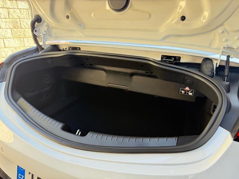 Mercedes-Benz CLE (2025) AMG 53 4MATIV - fotka 17 z 21