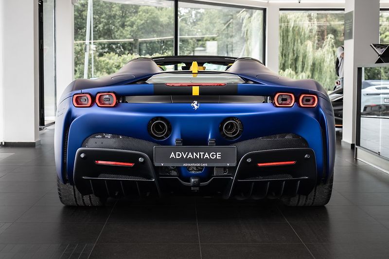 Ferrari SF90 Spider Tailor Made - fotka 3 z 27