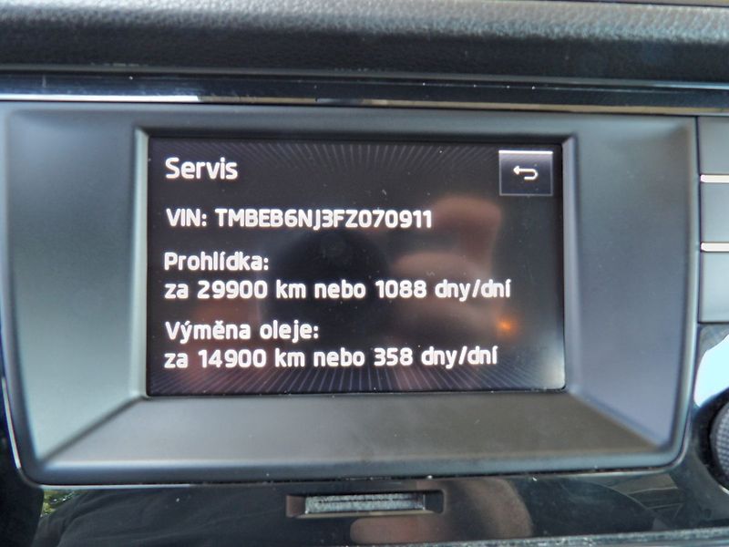 Škoda Fabia 1.0MPi Ambition Alu Tempomat - fotka 23 z 28