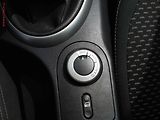 Nissan Qashqai (2009) 2.0dCi 4x4, AC, temp - náhled 18