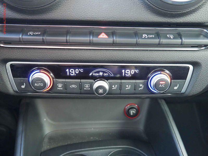Audi A3 (2014) 1.4TSi, autoAC - fotka 13 z 16