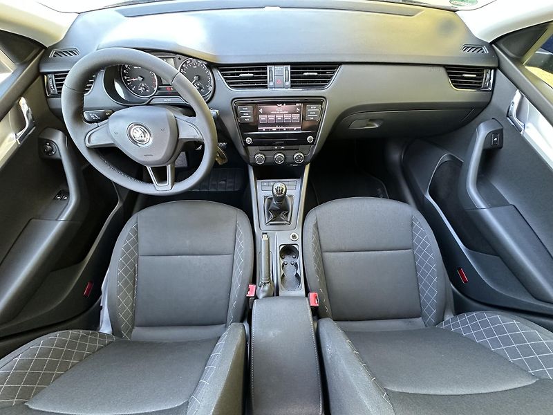 Škoda Octavia (2018) KOMBI 1.6TDI/85kW * 1.Maj * TZ - fotka 7 z 33