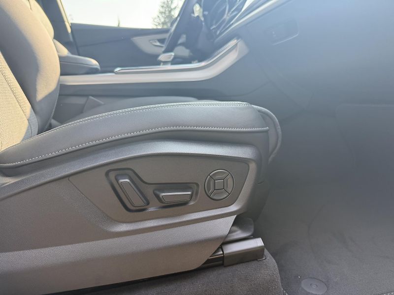 Audi Q7 (2026) 50TDI 210kW S-LINE GRAVITY LED - fotka 31 z 54
