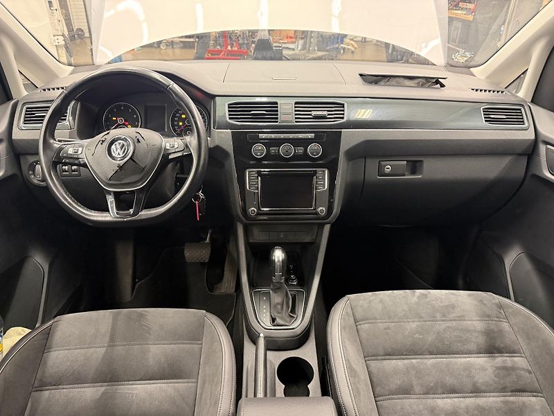 Volkswagen Caddy Maxi 1.4 TGi 81kW - fotka 10 z 20