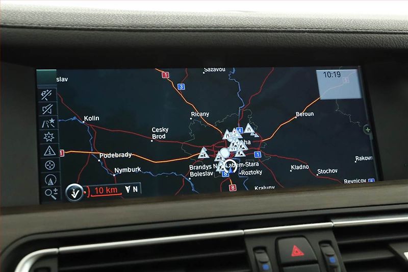 BMW Řada 7 (2010) 740d xDrive, 4X4, Automat - fotka 9 z 22
