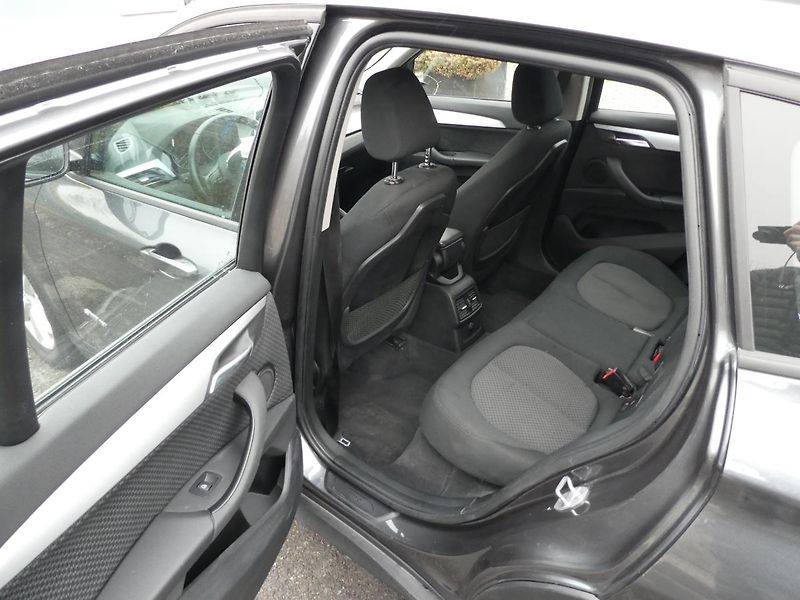 BMW X1 sDrive 18i automat navigace  o - fotka 14 z 15