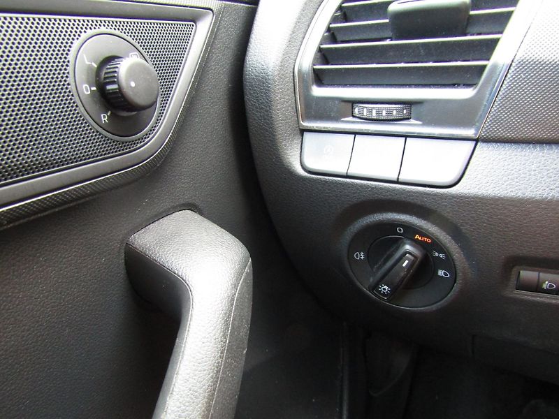 Škoda Fabia (2020) 1.0 TSI 81kW 6kv. TOP QUALITY - fotka 31 z 40