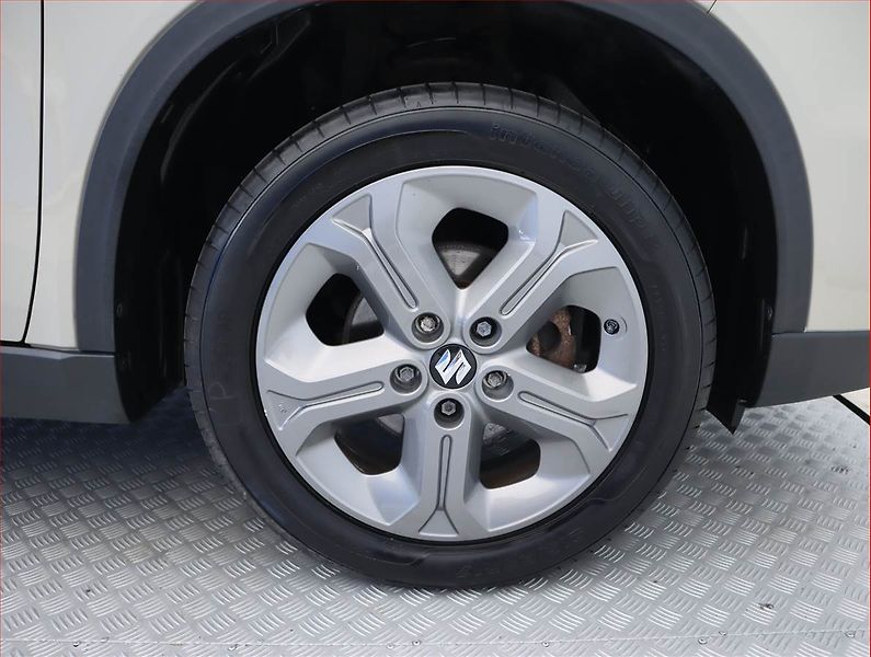 Suzuki Vitara (2015) 1.6 VVT, Tempomat - fotka 15 z 19