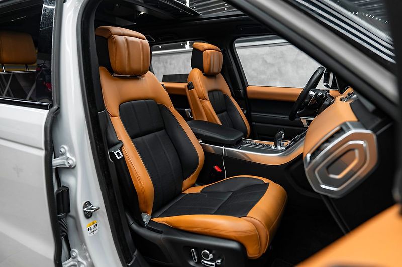 Land Rover Range Rover Sport - fotka 25 z 28