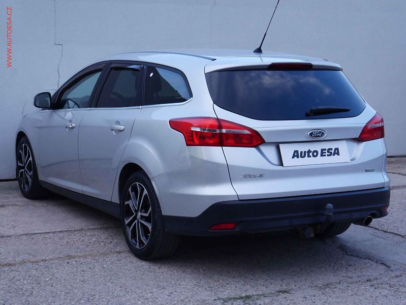 Ford Focus (2015) 1.5 EB, STK3/28 - fotka 4 z 20