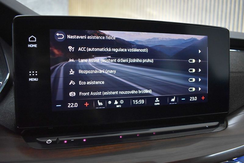Škoda Octavia 2.0 TDI SCOUT REZERVACE - fotka 34 z 46