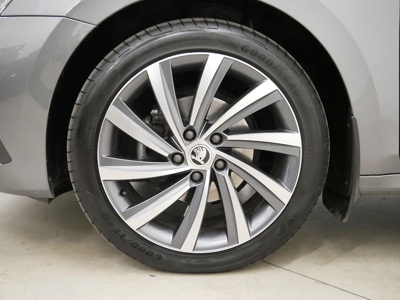 Škoda Octavia - fotka 10 z 29