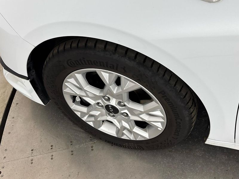 Kia Ceed Hatchback - fotka 29 z 29